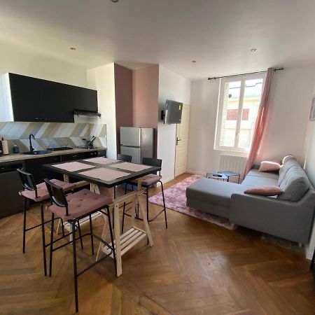 Pink Cosy Apartman Louviers Kültér fotó