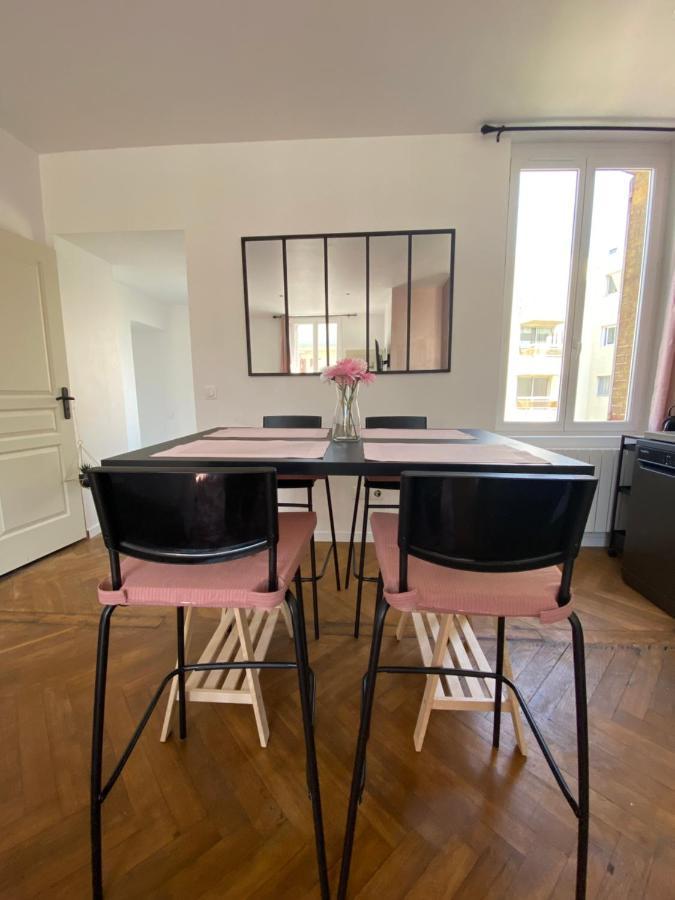 Pink Cosy Apartman Louviers Kültér fotó