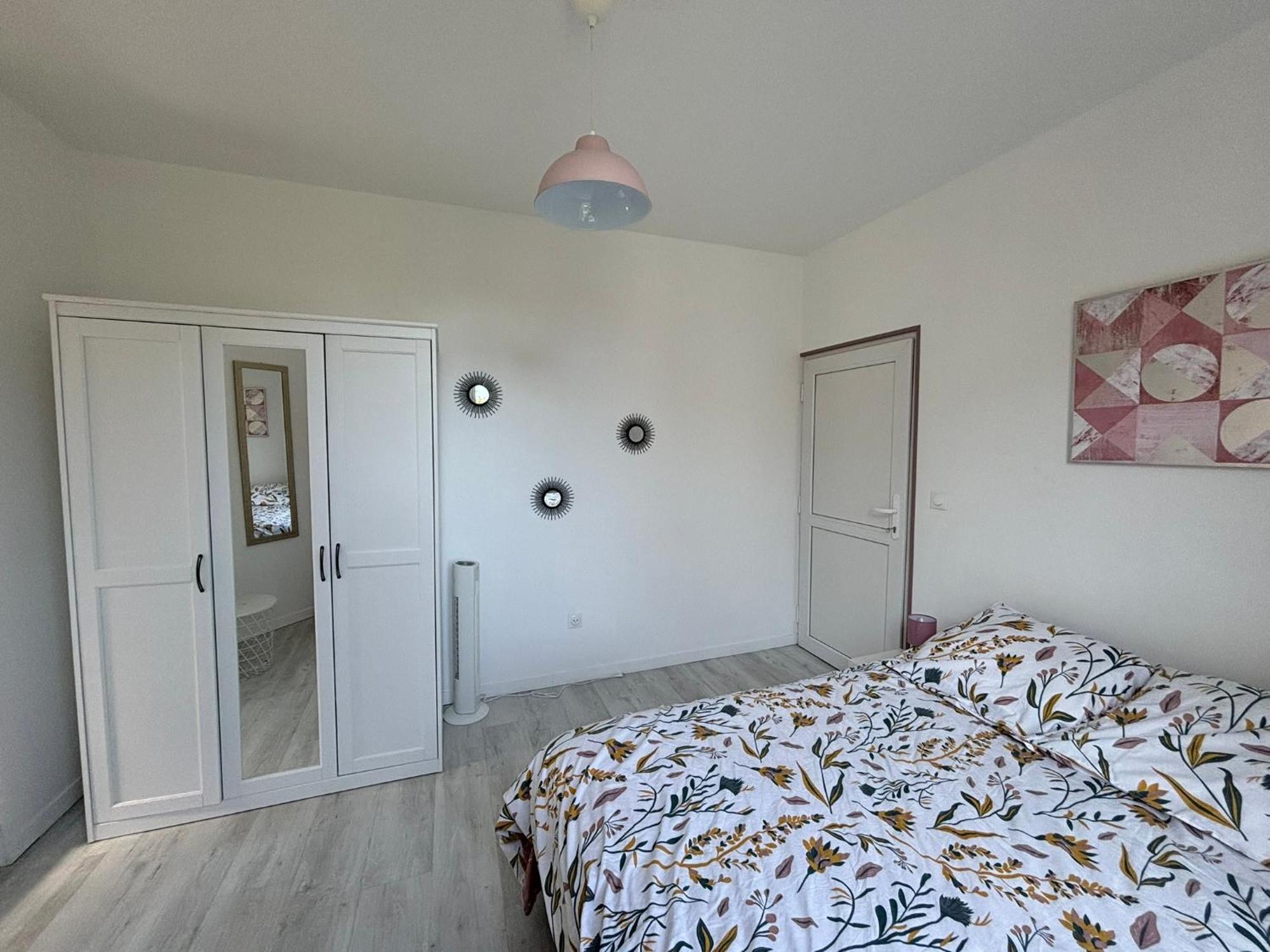 Pink Cosy Apartman Louviers Kültér fotó