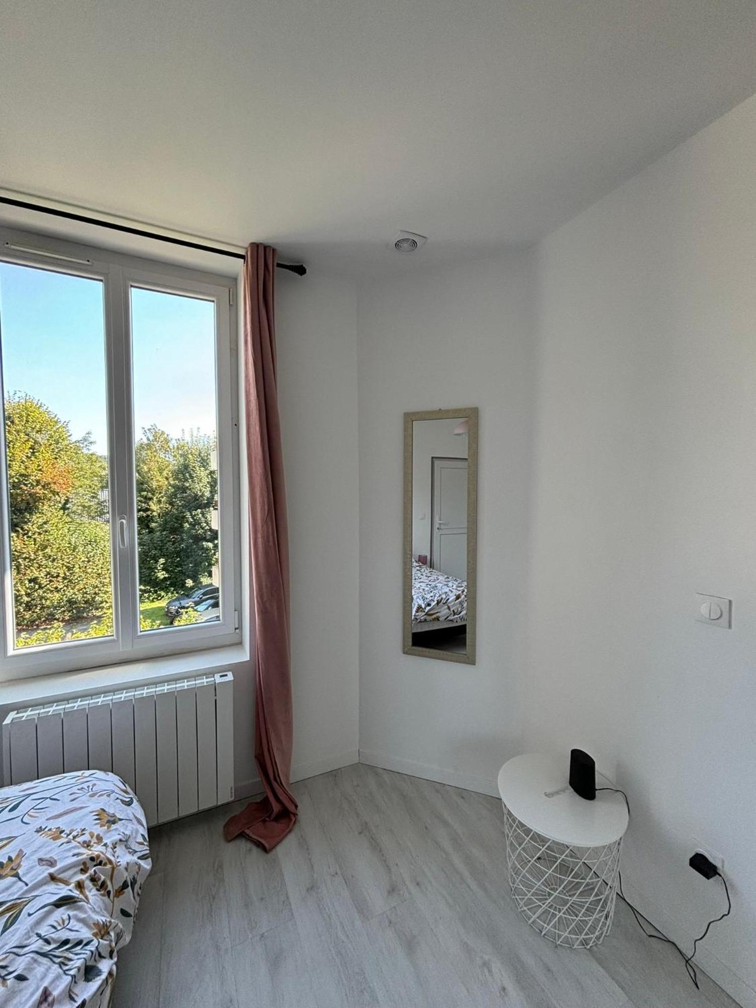 Pink Cosy Apartman Louviers Kültér fotó